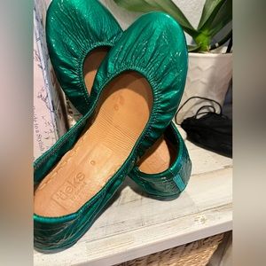Tieks, patent emerald green